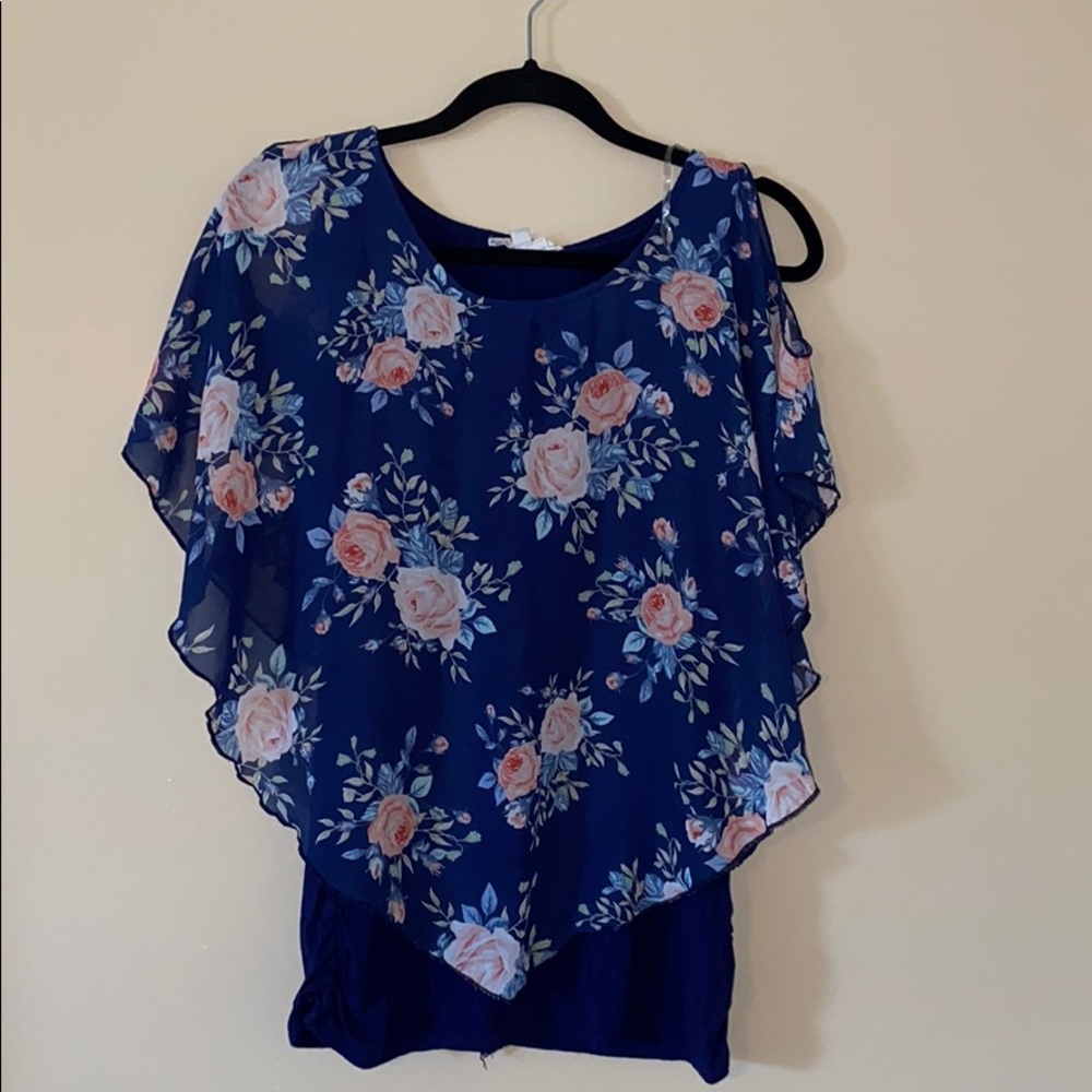 Maternity love delirious floral top